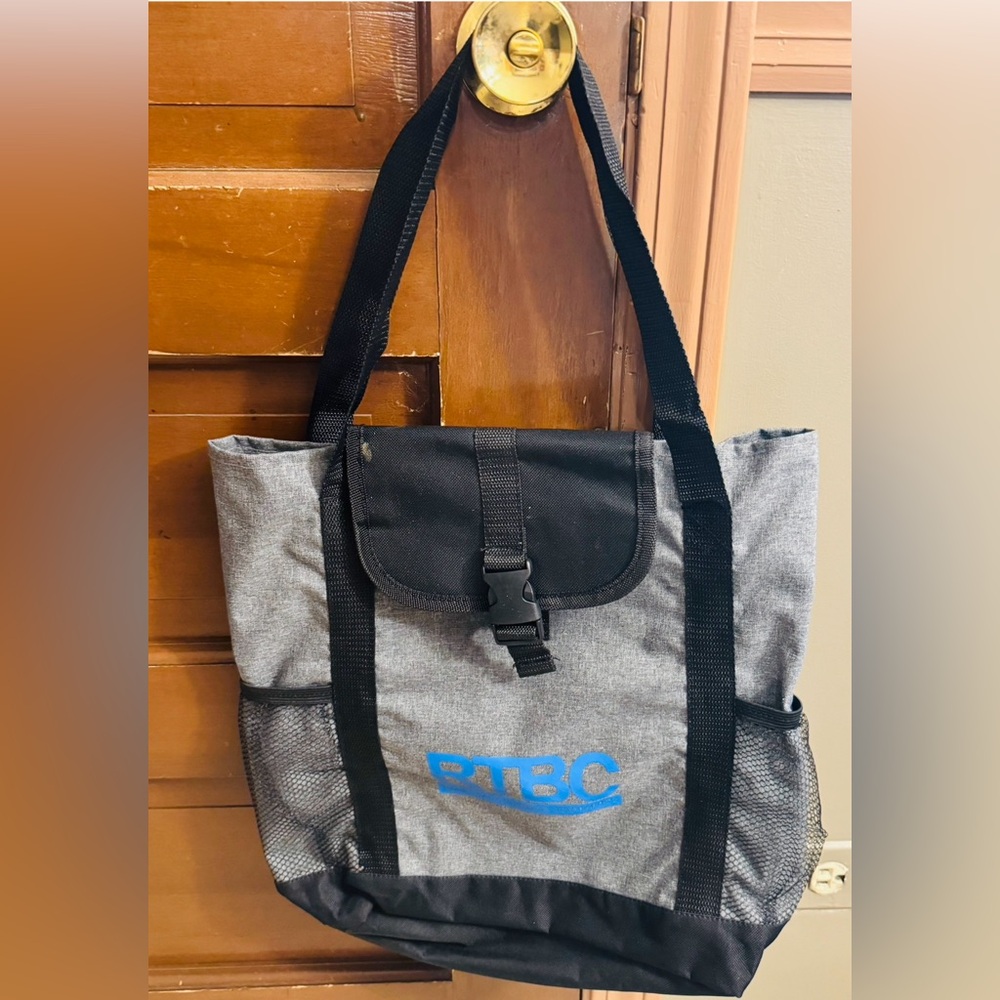 Carting bag with two pocket drink holders